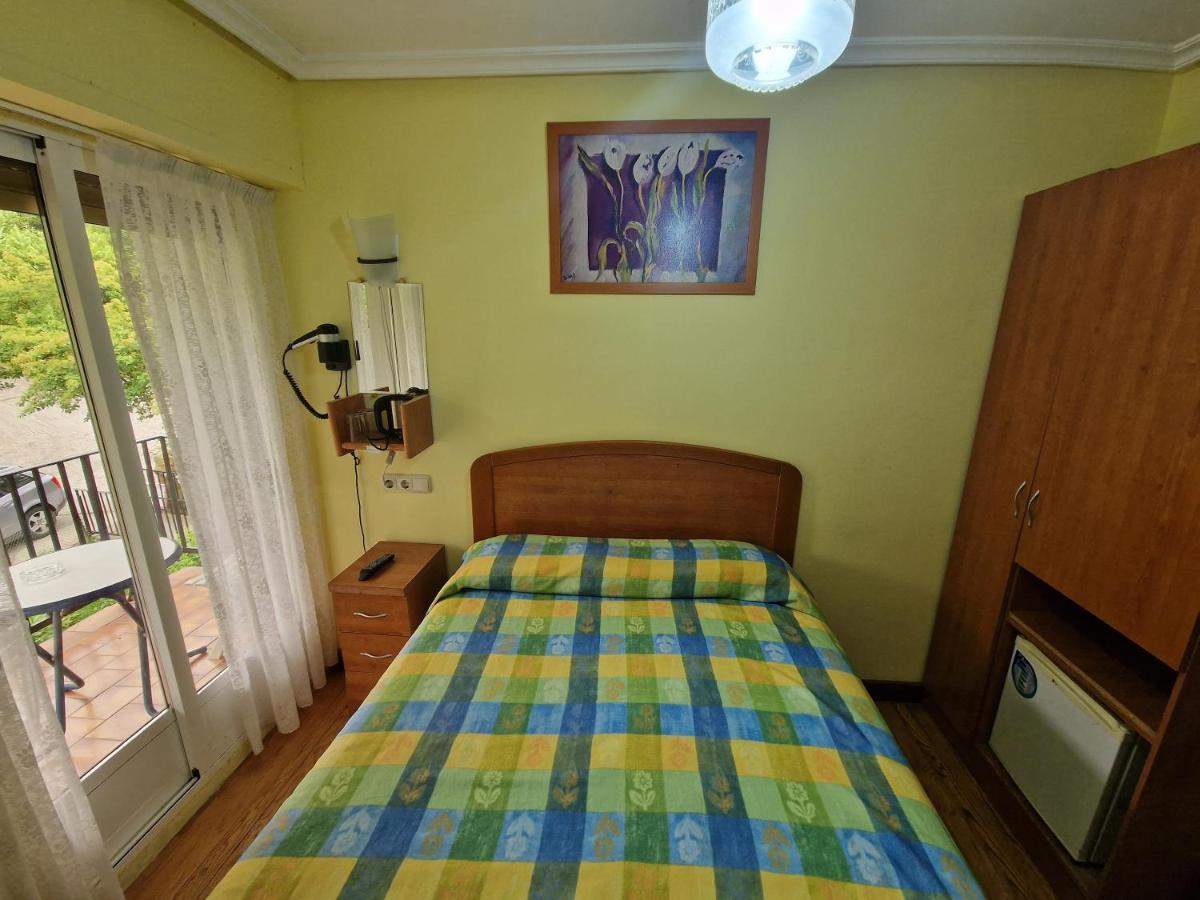 Pension Tximistarri San Sebastian Bagian luar foto